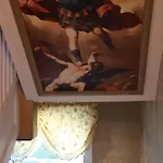 Chateau Connelsville Renaissance Era Suite